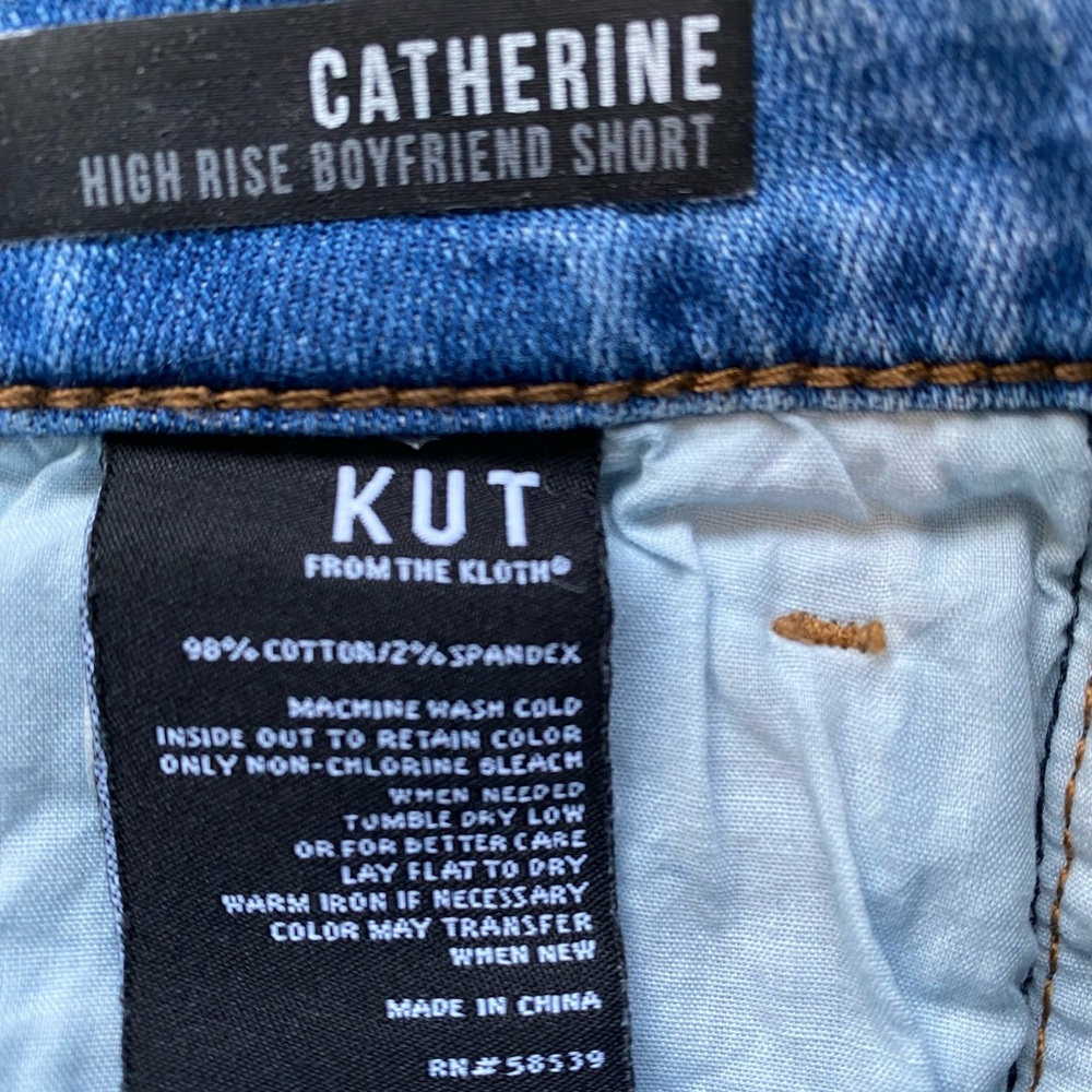 Kut from the Kloth Catherine High Rise Boyfriend Button Fly Like New 80s - Picture 4 of 9